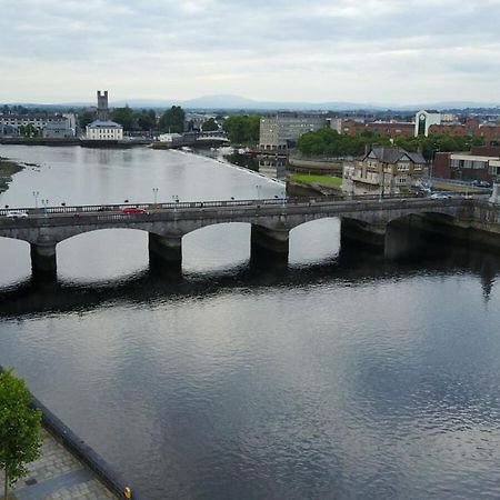 The Pier Hotel Limerick Junction Exterior foto