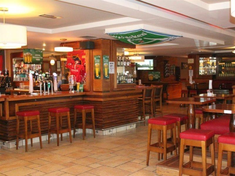 The Pier Hotel Limerick Junction Exterior foto